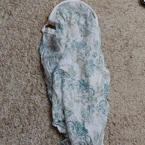 Bebe Au Lait Paisley Nursing Cover